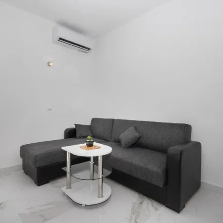 Appartement Dragan Postira