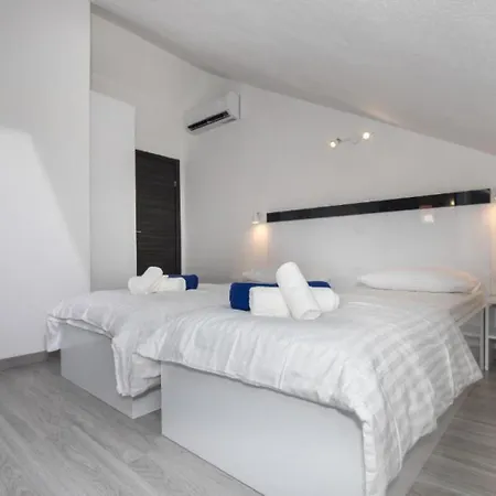 Dragan Appartement Postira