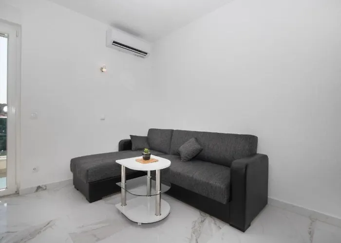 Apartamento Dragan Postira